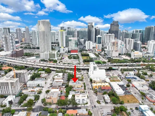 437 SW 7th St APT 205, Miami, FL 33130