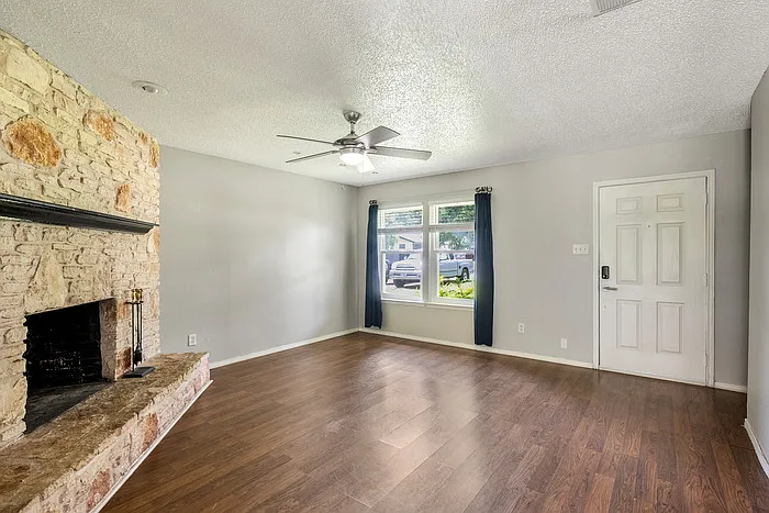1153 Brookswood Ave — Photo 5