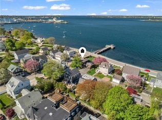 4 Van Zandt Ave, Newport, RI 02840