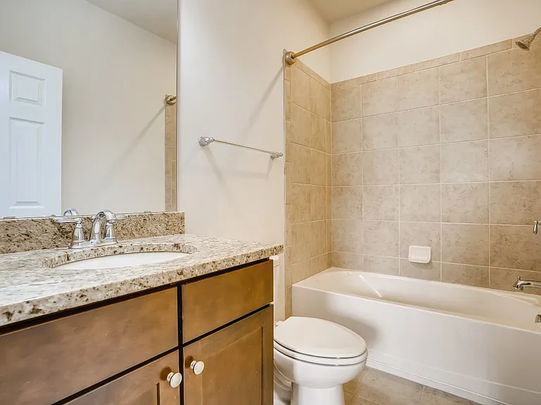 2544 Josselyn Ln SE — Photo 35