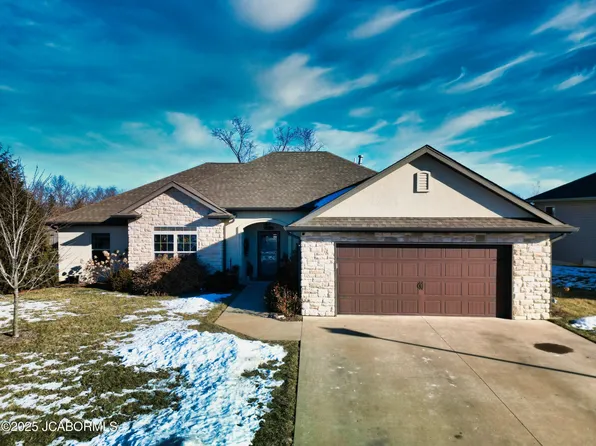 7605 W Golden Willow Dr, Columbia, MO 65202