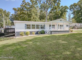 510 Green Hill Rd, Dandridge, TN 37725