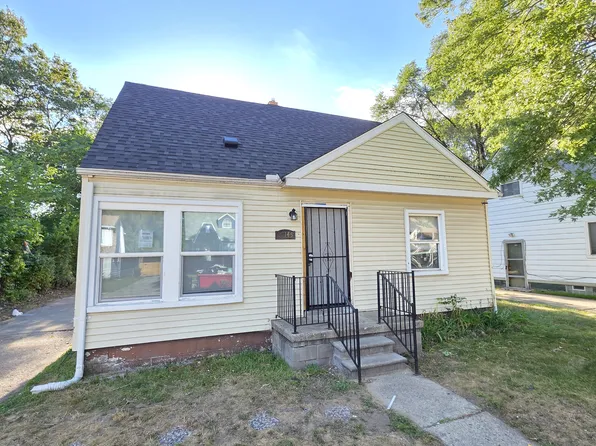 20145 Santa Barbara Dr, Detroit, MI 48221