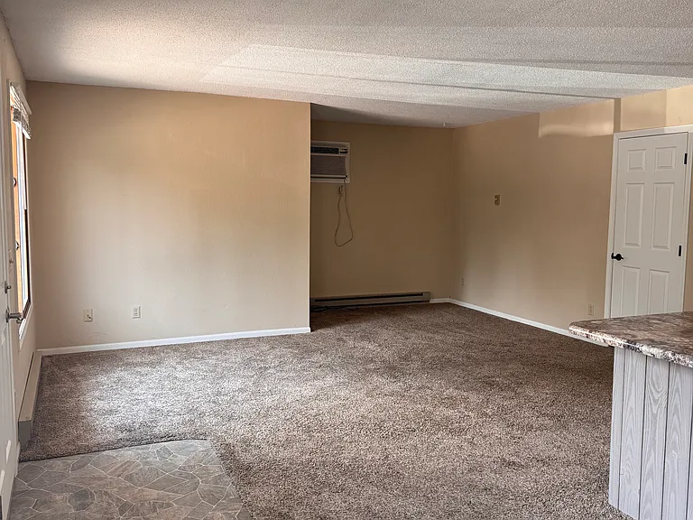 4002 Lakeview Dr #1 — Photo 4
