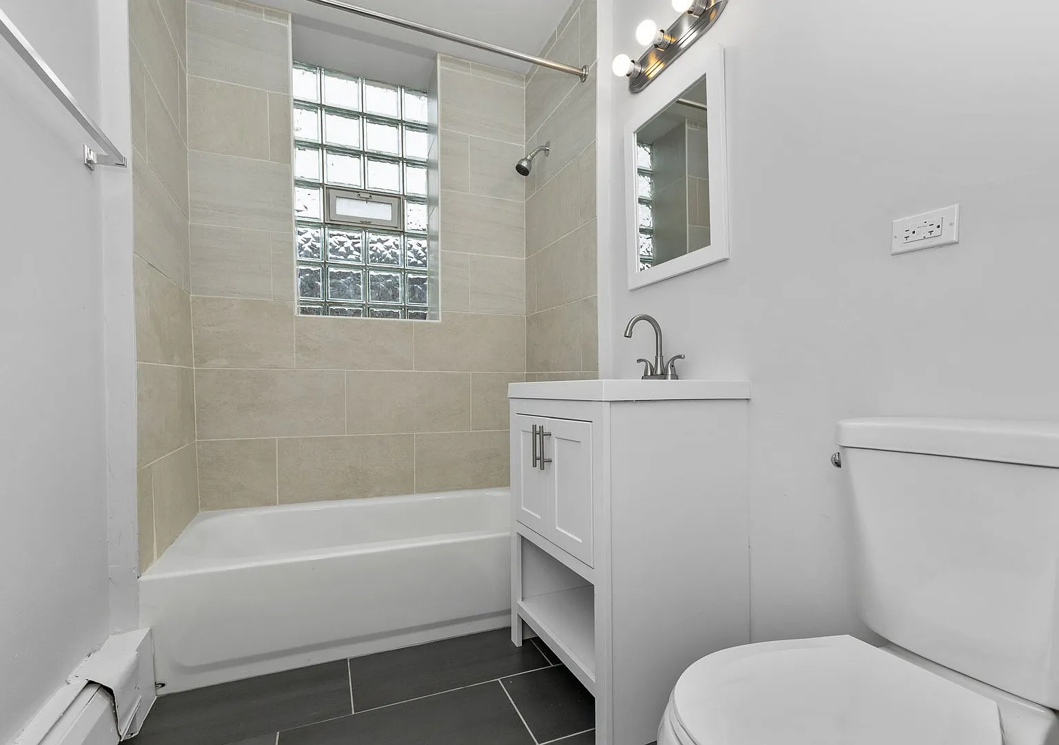 11259 S. King Drive — Photo 3