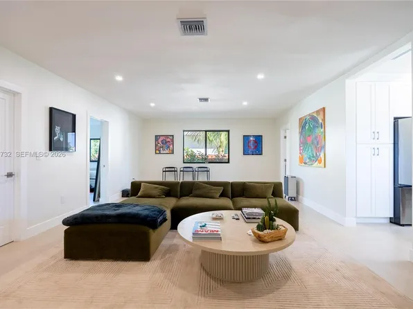 7548 Adventure Ave, North Bay Village, FL 33141