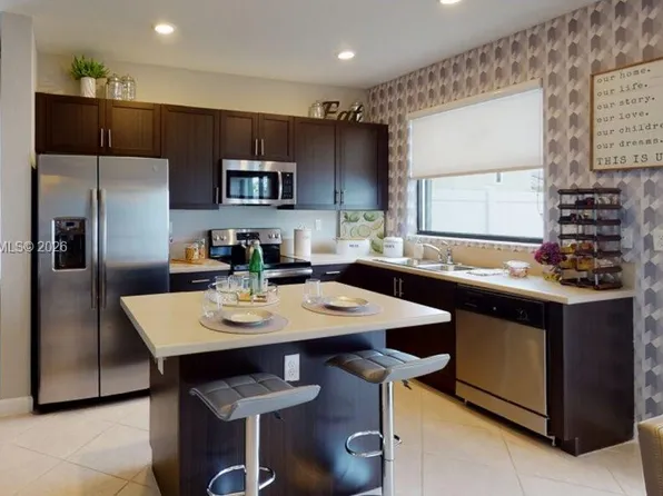 28667 SW 132nd Ct, Homestead, FL 33033