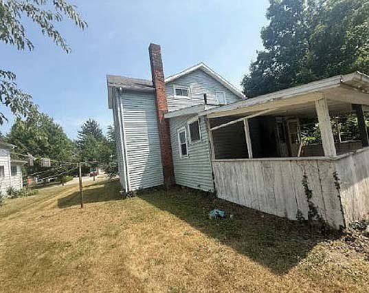 3rd image of 1032 Jefferson Ave