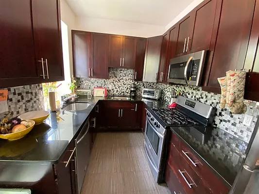 Rented by Mdays Realty | media 6