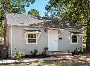 1321 W Hammond St, Fort Worth, TX 76115