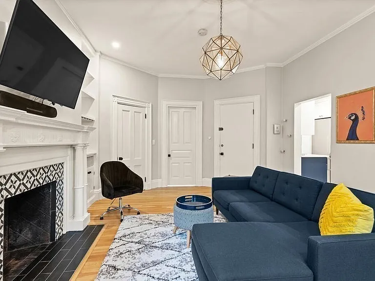 473 Beacon St #5 — Photo 2