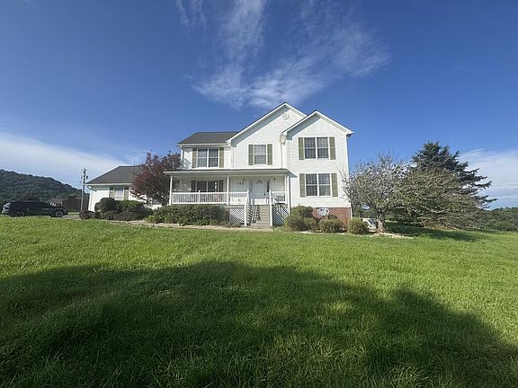 5th image of 132 Delphia Ln