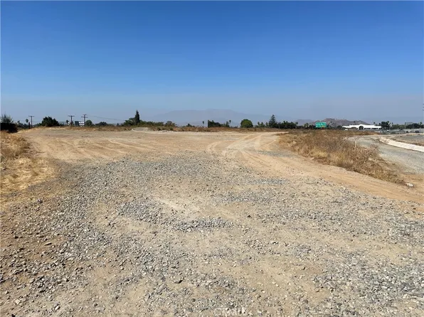 3425 Arlington Ave, Riverside, CA 92506