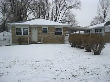 839 Basswood Rd photo 1
