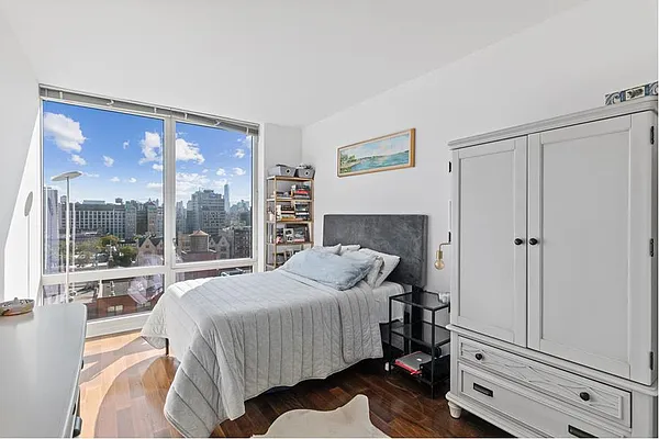 Rented by Douglas Elliman | media 26