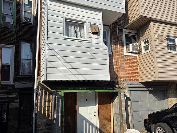 3rd image of 6033 N American St