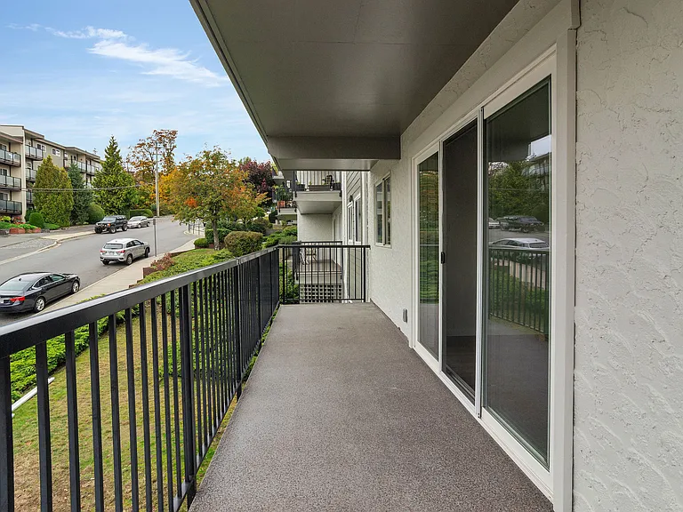 280 Cypress St #209 — Photo 13
