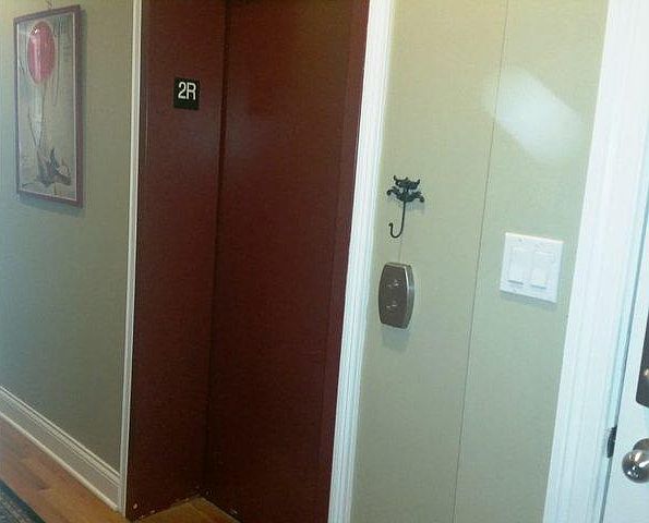 1st image of 6022 N Kenmore Ave APT 1S