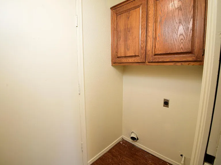 1514 E 73rd Pl — Photo 9