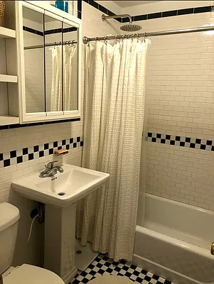 Rented by Compass | media 23