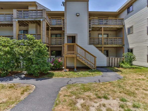 800 Bearses Way #4EH, Barnstable, MA 02630