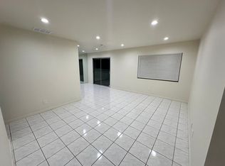 11104 Arminta St APT 8, Sun Valley, CA 91352