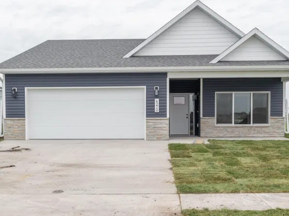 6272 86th Ave S, Horace, ND 58047