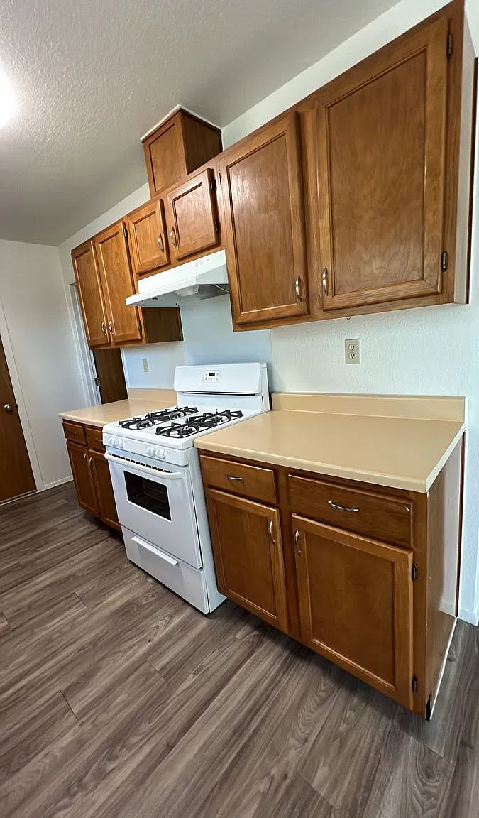 3 bed, 2.5 bath, 1455 sqft, $1,815 — Photo 4
