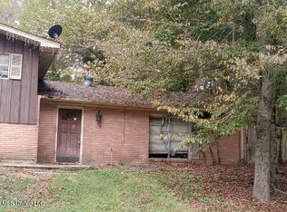 4914 Halls Ferry Rd, Vicksburg, MS 39180