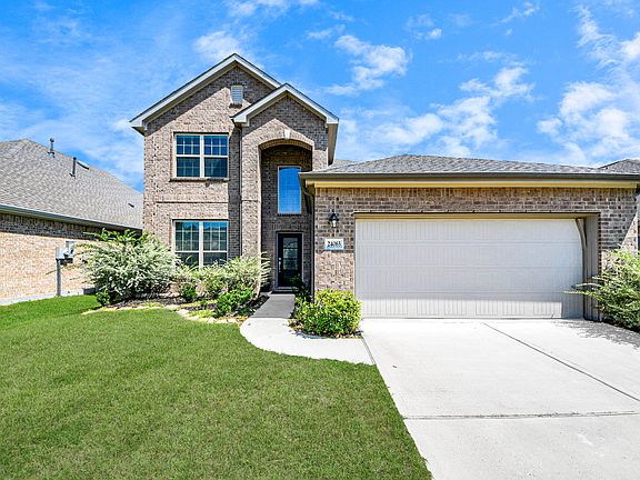 2nd image of 24063 Hawthorn Lakes Dr