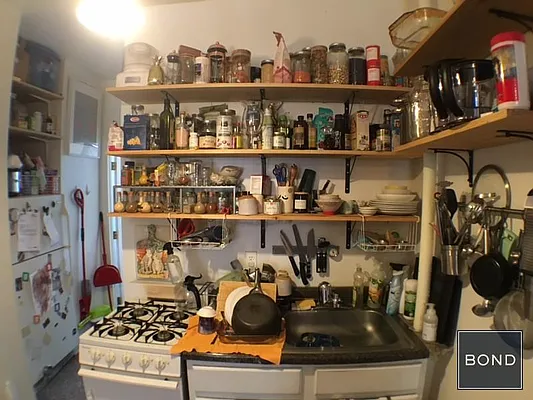 Rented by Bond New York | media 19