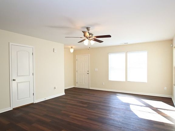3rd image of 1084 Joselynn Dr