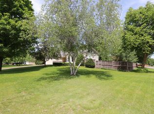 3965 86th Ln NE, Blaine, MN 55014