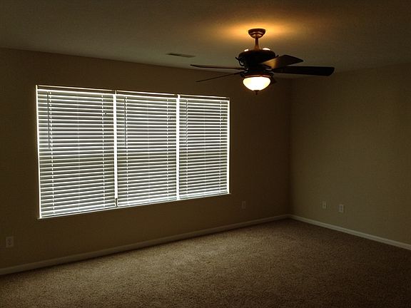 4th image of 5564 Autumn Dr