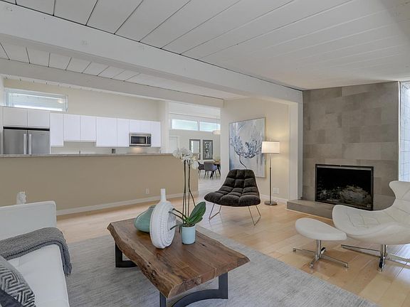 4th image of 4232 Darlington Ct