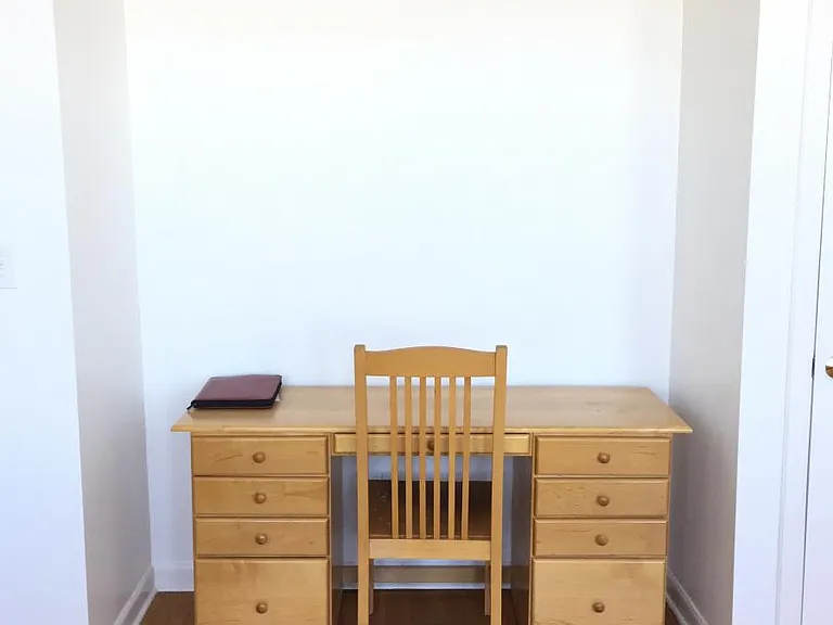 26 Commonwealth Ter #18 — Photo 4