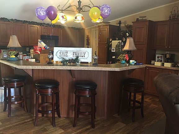 Kitchen island and cabinets 