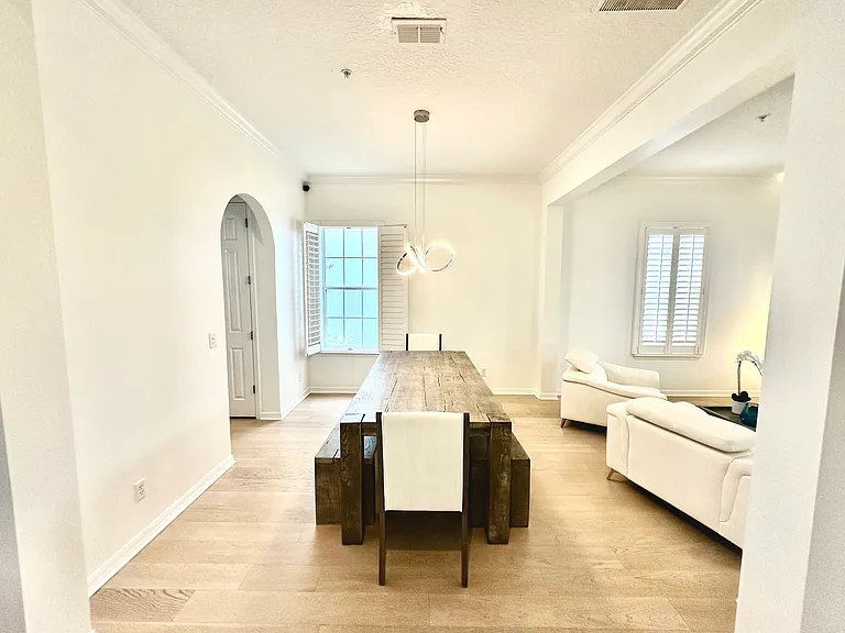 2164 Shaw Ln — Photo 4