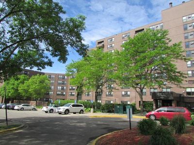 7600 Golden Valley Rd APT 804, Golden Valley, MN, 55427