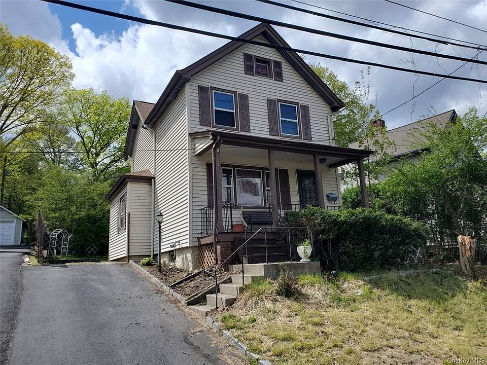 1st image of 121 S Pearl St