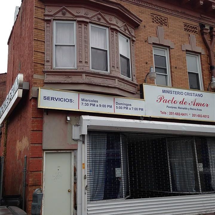 2nd image of 172 Market St