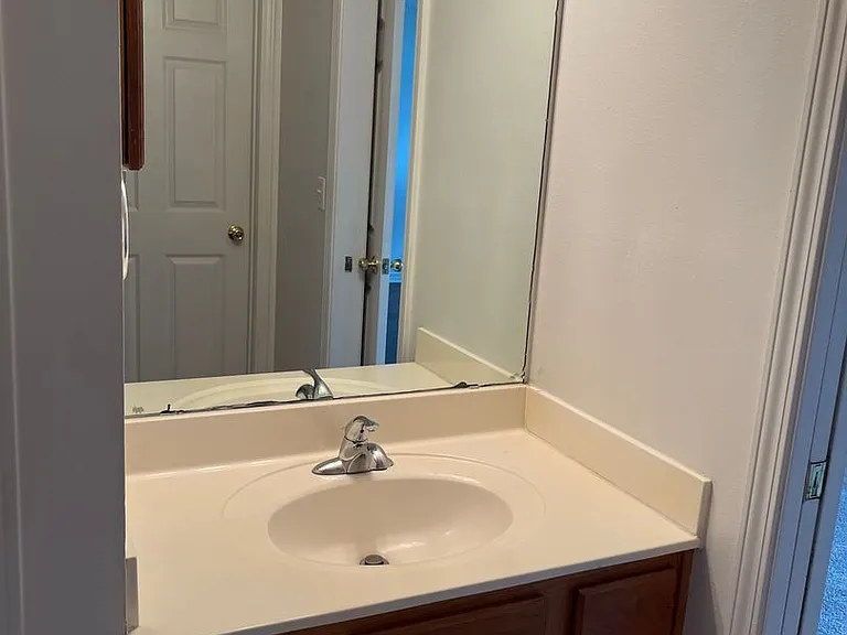 567 Florosa Ct — Photo 10