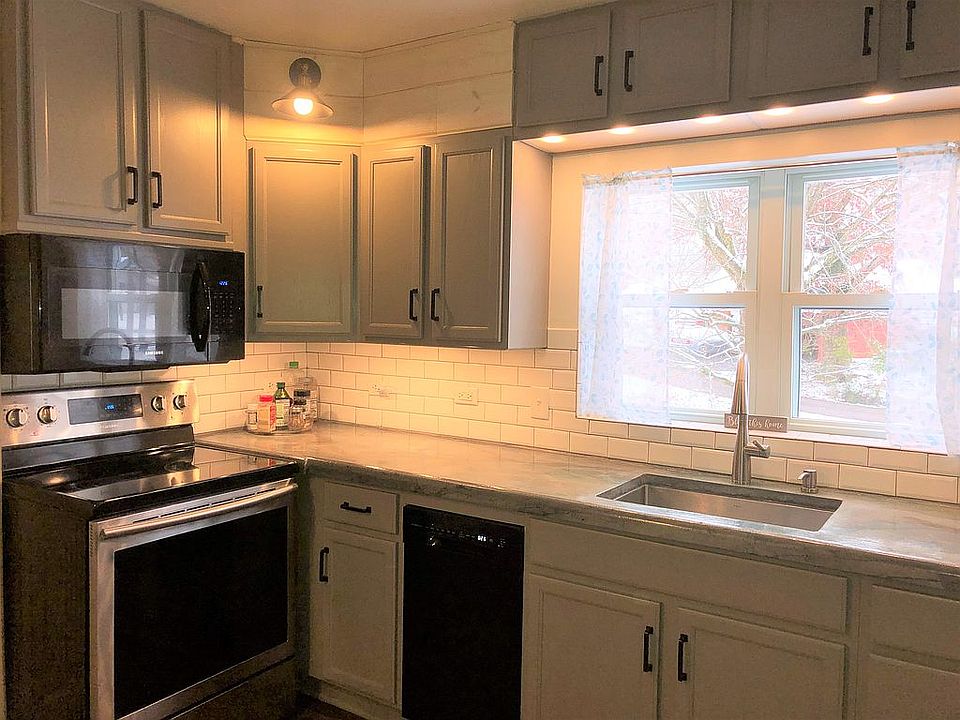 2nd image of 245 Florence Ave