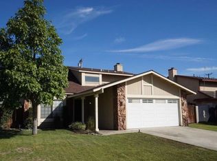 17950 Buckeye Ct, Fontana, CA 92336
