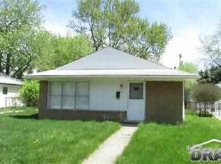 6741 Harding St, Taylor, MI 48180