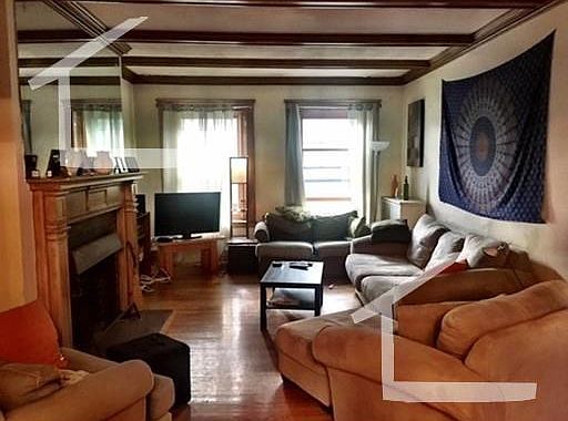 2nd image of 179 Babcock St #3MA