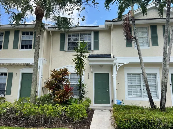 9820 NW 56th Pl, Pompano Beach, FL 33076