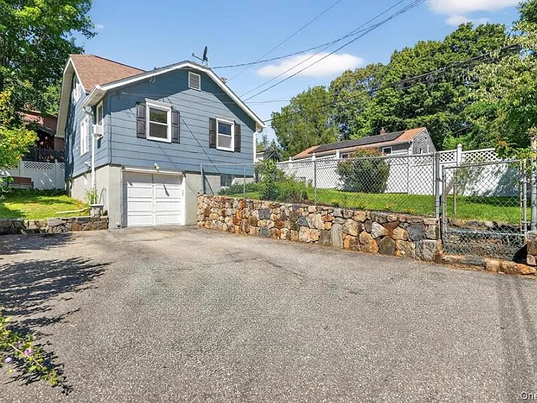 34 Ridge Rd — Photo 2