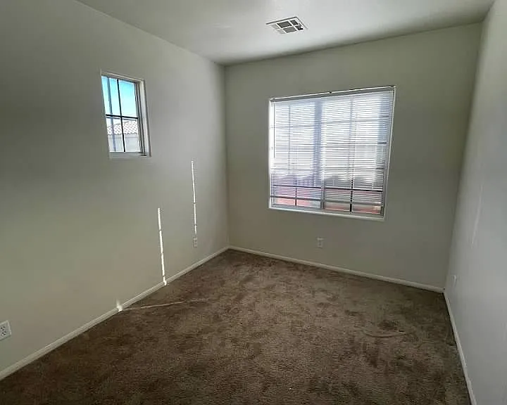 731 Emerald Idol Pl — Photo 23