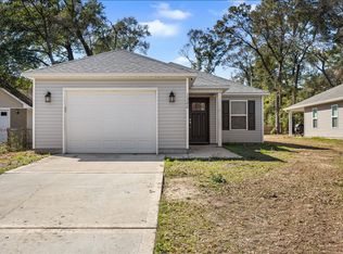 1322 N Pearl St, Crestview, FL 32536